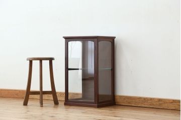 レトロ家具　昭和レトロ 素敵な雰囲気!古い木の小さなガラスケース(ショーケース)