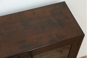 アンティーク家具　素敵なデザイン!古い木のシックなアンティーク本箱(収納棚)