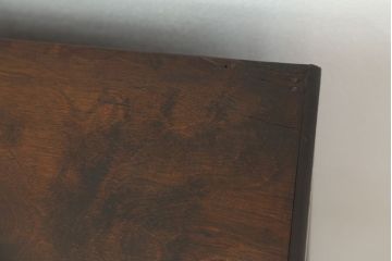 アンティーク家具　素敵なデザイン!古い木のシックなアンティーク本箱(収納棚)