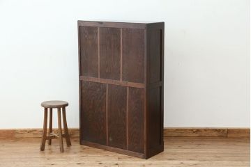 アンティーク家具　素敵なデザイン!古い木のシックなアンティーク本箱(収納棚)