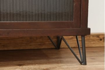 アンティーク家具　古民具・骨董 アンティーク鉄脚収納棚