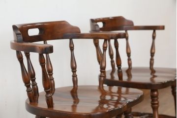 中古 飛騨産業 キツツキマーク ダイニングチェア2脚セット?