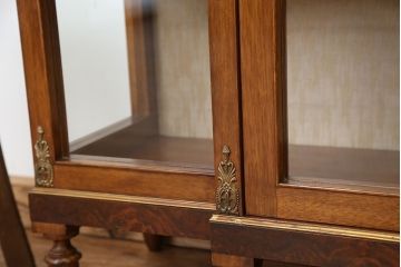 中古　イギリス製　美しいキャビネット