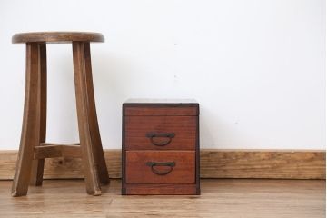 アンティーク家具　アンティーク　古い木の道具入れ(小引き出し)