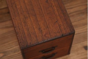 アンティーク家具　アンティーク　古い木の道具入れ(小引き出し)