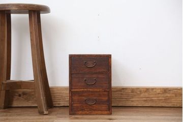 アンティーク家具　アンティーク　古い木の小さな小引き出し