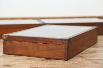 アンティーク雑貨　アンティーク　古い駄菓子屋の小さなガラスケース　3個セット(菓子箱)
