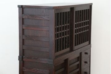 アンティーク雑貨　中古　高級栗材!浮造り(うづくり)仕上げ　民芸茶箪笥(食器棚、水屋箪笥)