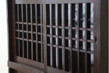 アンティーク雑貨　中古　高級栗材!浮造り(うづくり)仕上げ　民芸茶箪笥(食器棚、水屋箪笥)