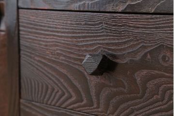 アンティーク雑貨　中古　高級栗材!浮造り(うづくり)仕上げ　民芸茶箪笥(食器棚、水屋箪笥)