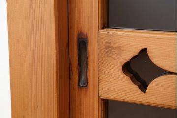 アンティーク家具　古民具・骨董　生地色の美しい四尺重ね水屋箪笥(食器棚・収納棚)