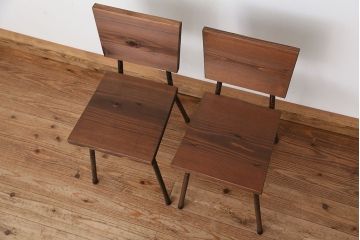 アンティーク家具　再入荷!人気の無垢板と鉄脚のイス2脚セット?(いす椅子アイアン)