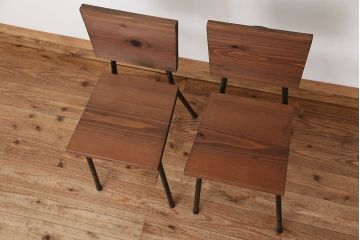 アンティーク家具　再入荷!人気の無垢板と鉄脚のイス2脚セット?(いす椅子アイアン)