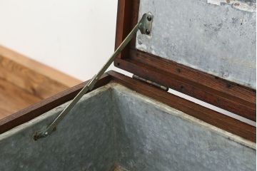 アンティーク雑貨　アンティーク　珍品!古いナラ材の重厚な収納箱