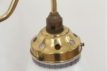 素敵なデザイン!チェコスロバキア製 可愛らしいテーブルスタンド(デスクスタンド)