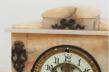 アンティーク雑貨　古いセイコー大理石置時計(ゼンマイ式)