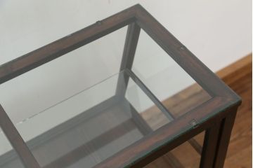 アンティーク家具　アンティーク 古いタバコ屋のシックな脚付きガラスケース(台形)