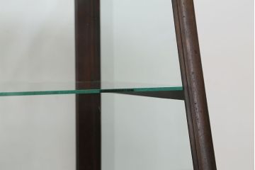 アンティーク家具　アンティーク 古いタバコ屋のシックな脚付きガラスケース(台形)