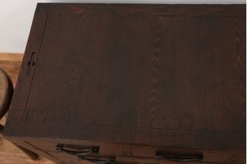 アンティーク家具　アンティーク　古い小窓付きの6杯時代箪笥ローチェスト(引き出し)