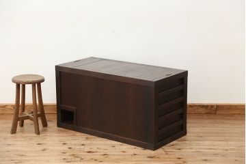 アンティーク家具　アンティーク　古い小窓付きの6杯時代箪笥ローチェスト(引き出し)