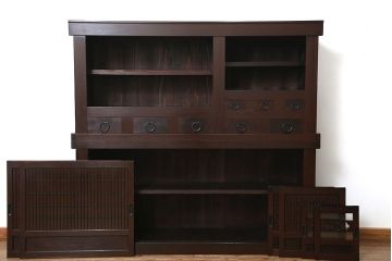 アンティーク家具　古民具・骨董　使い込まれた美しい水屋箪笥(食器棚、収納棚)