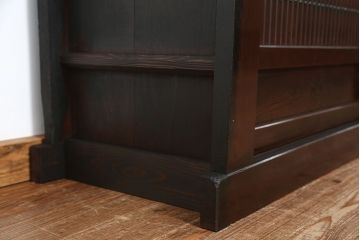 アンティーク家具　古民具・骨董　使い込まれた美しい水屋箪笥(食器棚、収納棚)