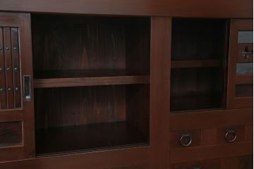 アンティーク家具　古民具・骨董　使い込まれた美しい水屋箪笥(食器棚、収納棚)