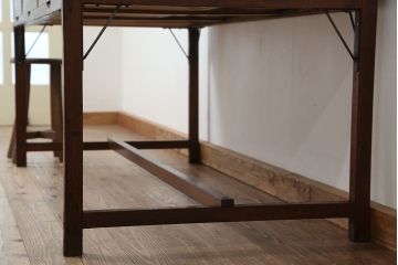 アンティーク　古い雑貨屋の大きな引き出し付き作業台