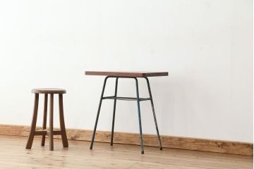 アンティーク家具　アンティーク　鉄脚サイドテーブル(1)(鉄足、机、在宅ワーク、在宅用テーブル、作業台、デスク)