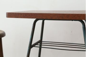 アンティーク家具　アンティーク　鉄脚サイドテーブル(1)(鉄足、机、在宅ワーク、在宅用テーブル、作業台、デスク)
