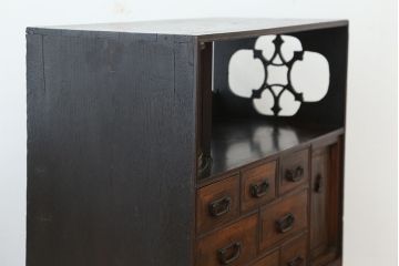 アンティーク家具　古民具・骨董　造りの良い変わり型小箪笥(茶箪笥・茶棚)