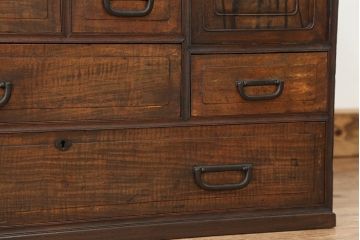 アンティーク家具　古民具・骨董　造りの良い変わり型小箪笥(茶箪笥・茶棚)