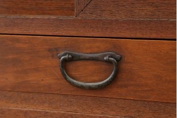 アンティーク家具　素敵なデザイン!帳場箪笥のような茶箪笥