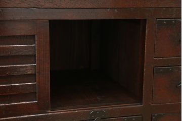アンティーク家具　古民具・骨董　使い込まれたアンティーク関西帳場箪笥