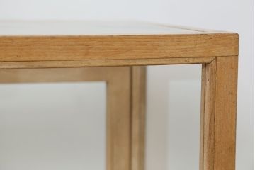 素敵なデザイン!古い雑貨屋の脚付きガラスケース(ショーケース)