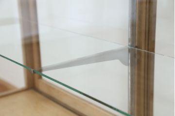 素敵なデザイン!古い雑貨屋の脚付きガラスケース(ショーケース)
