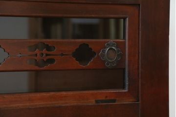 アンティーク家具　古民具・骨董　味わい深い二段重ね四尺水屋箪笥(食器棚、収納棚)