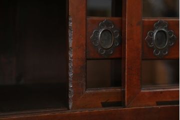 アンティーク家具　古民具・骨董　味わい深い二段重ね四尺水屋箪笥(食器棚、収納棚)