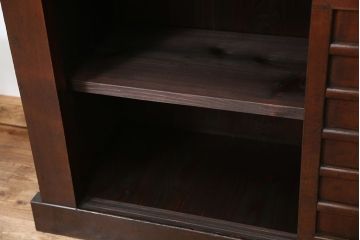 アンティーク家具　古民具・骨董　味わい深い二段重ね四尺水屋箪笥(食器棚、収納棚)