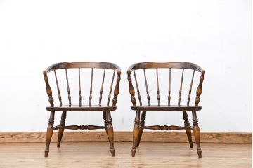 中古　飛騨産業キツツキマーク穂高アームチェア(ダイニングチェア)2脚セット?