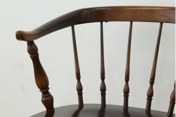 中古　飛騨産業キツツキマーク穂高アームチェア(ダイニングチェア)2脚セット?