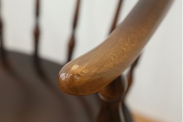 中古　飛騨産業キツツキマーク穂高アームチェア(ダイニングチェア)2脚セット?