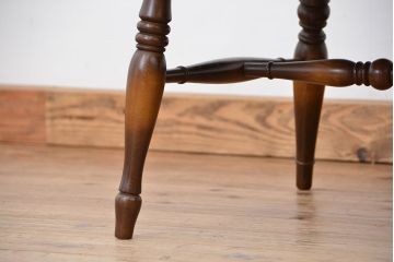 中古　飛騨産業キツツキマーク穂高アームチェア(ダイニングチェア)2脚セット?