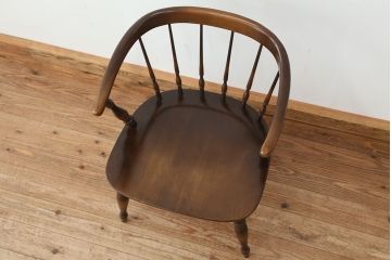 中古　飛騨産業キツツキマーク穂高アームチェア(ダイニングチェア)1脚