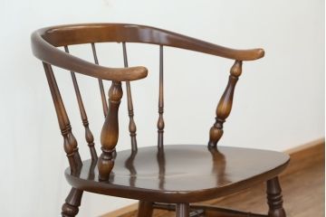 中古　飛騨産業キツツキマーク穂高アームチェア(ダイニングチェア)1脚