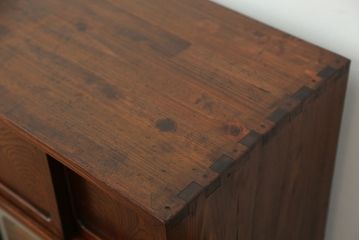 アンティーク家具　古民具・骨董　前面ケヤキ!杢目がキレイな茶箪笥