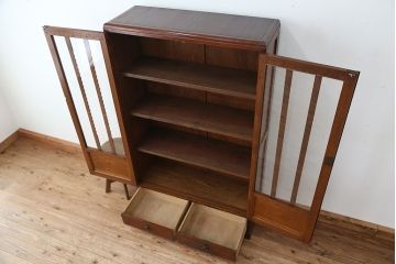 アンティーク家具　アンティーク　古いナラ材の上品で落ちついたデザインの本棚
