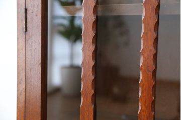 アンティーク家具　アンティーク　古いナラ材の上品で落ちついたデザインの本棚