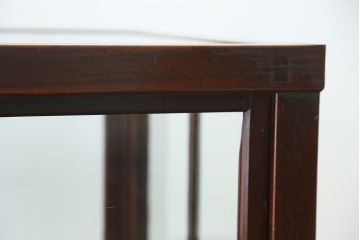 アンティーク家具　アンティーク　珍しいデザイン!鉄脚の格子引き戸ガラスケース(ショーケース)
