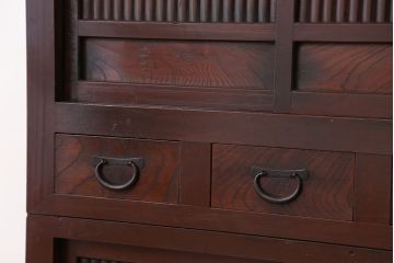 アンティーク家具　☆古民具・骨董　丸桟引き戸のシンプルでモダンな水屋箪笥(食器棚)